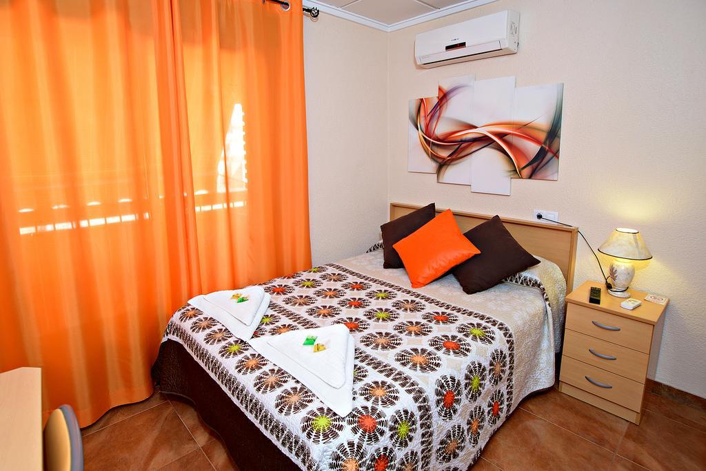 Hostal Carrizo Эльда Экстерьер фото