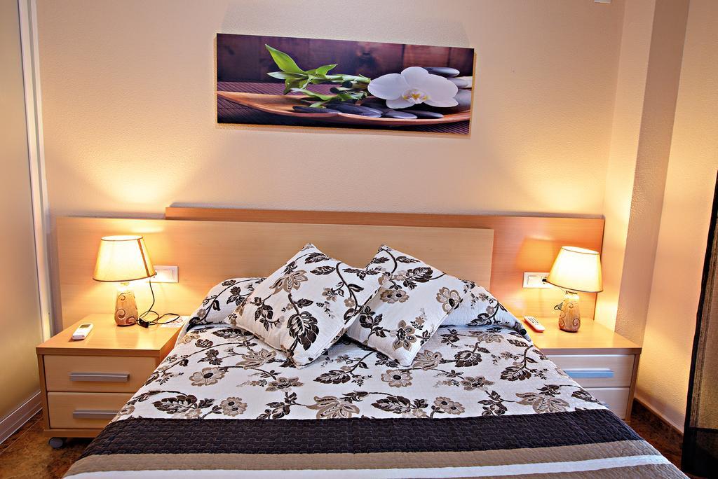 Hostal Carrizo Эльда Экстерьер фото