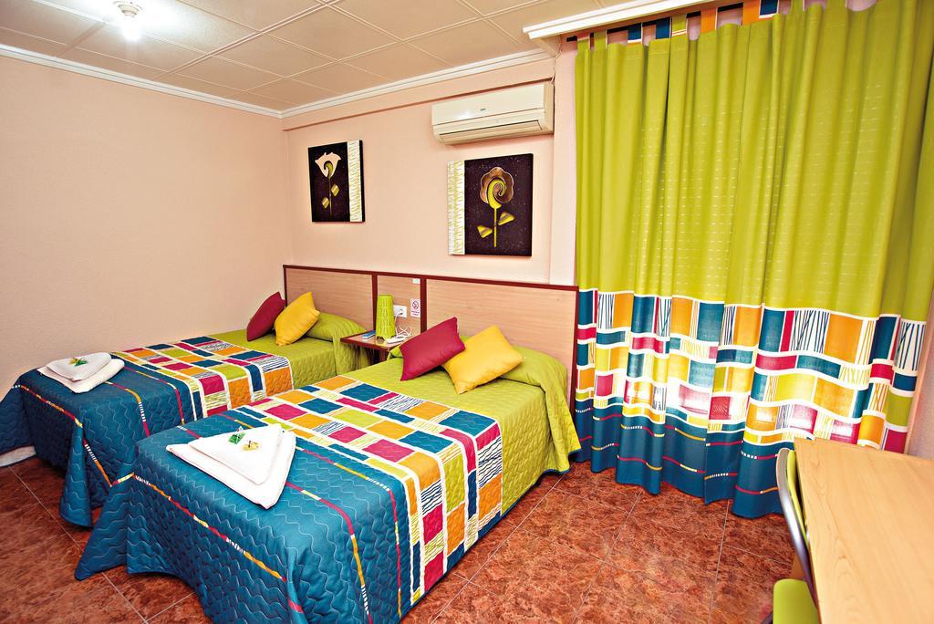 Hostal Carrizo Эльда Экстерьер фото