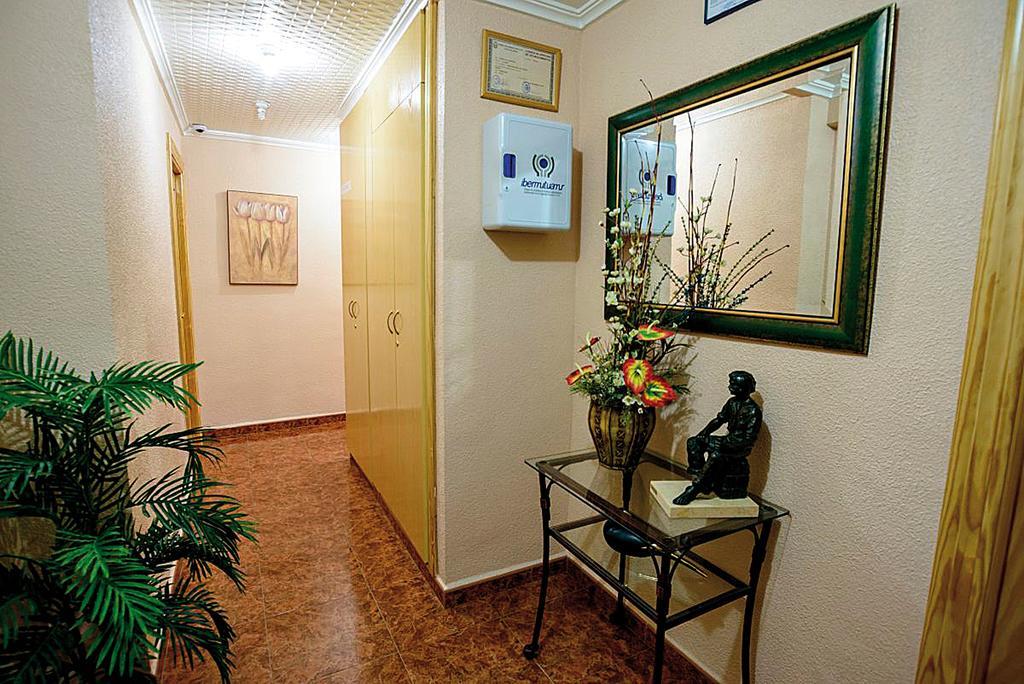 Hostal Carrizo Эльда Экстерьер фото